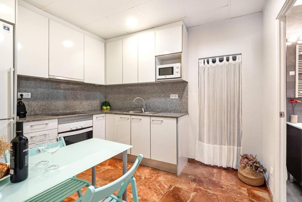 Park Guell Gaudi 2 Bedroom Apartment Barcelona Exterior photo